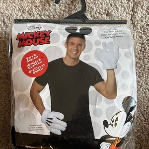 Micky Mouse Adult gloves and ears